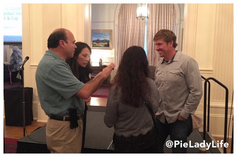 Chip and Joanna Gaines with Donald and Valerie Citrano www.pieladylife.com